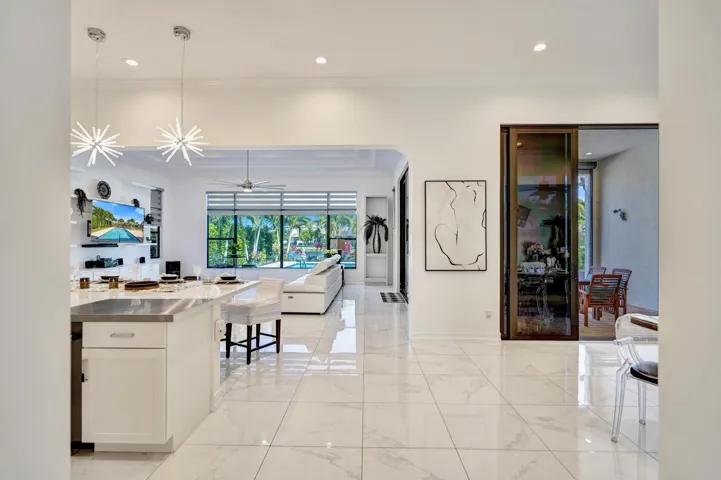 Entry to Kitchen/Dining