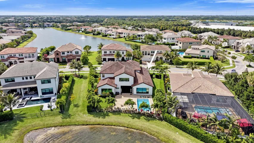 Oversized lake lot!