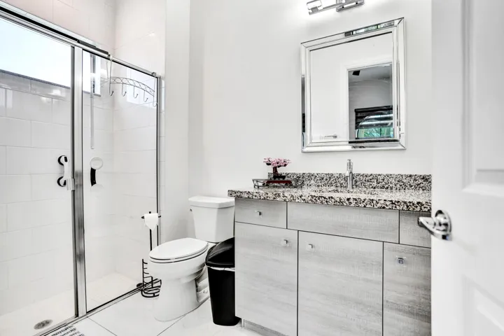Full Bedroom Suite