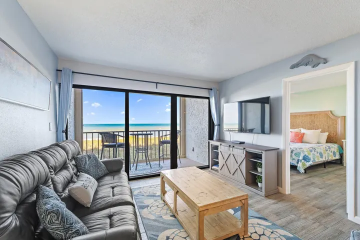 038-10310SOceanDr-205-JensenBeach-SMALL