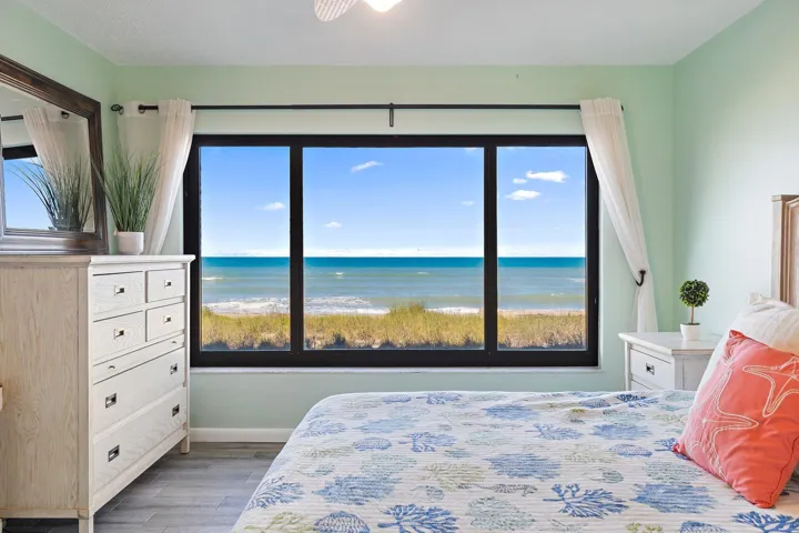 043-10310SOceanDr-205-JensenBeach-SMALL