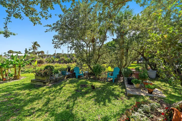 062-10310SOceanDr-205-JensenBeach-SMALL