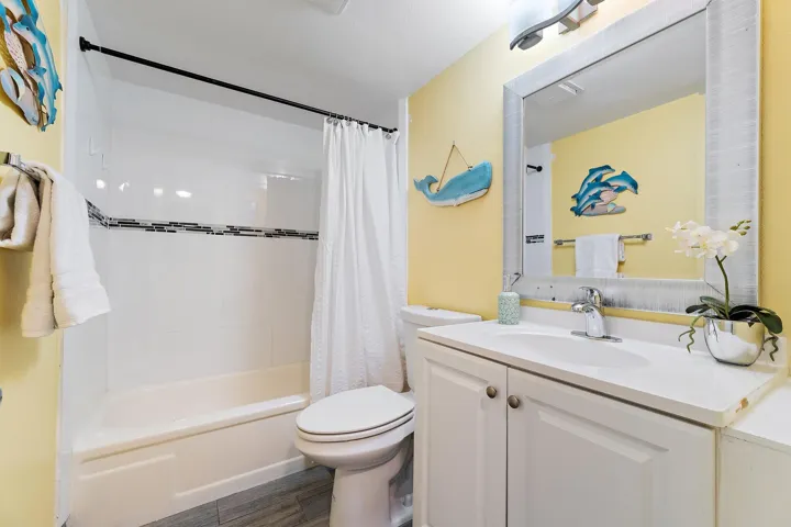 053-10310SOceanDr-205-JensenBeach-SMALL