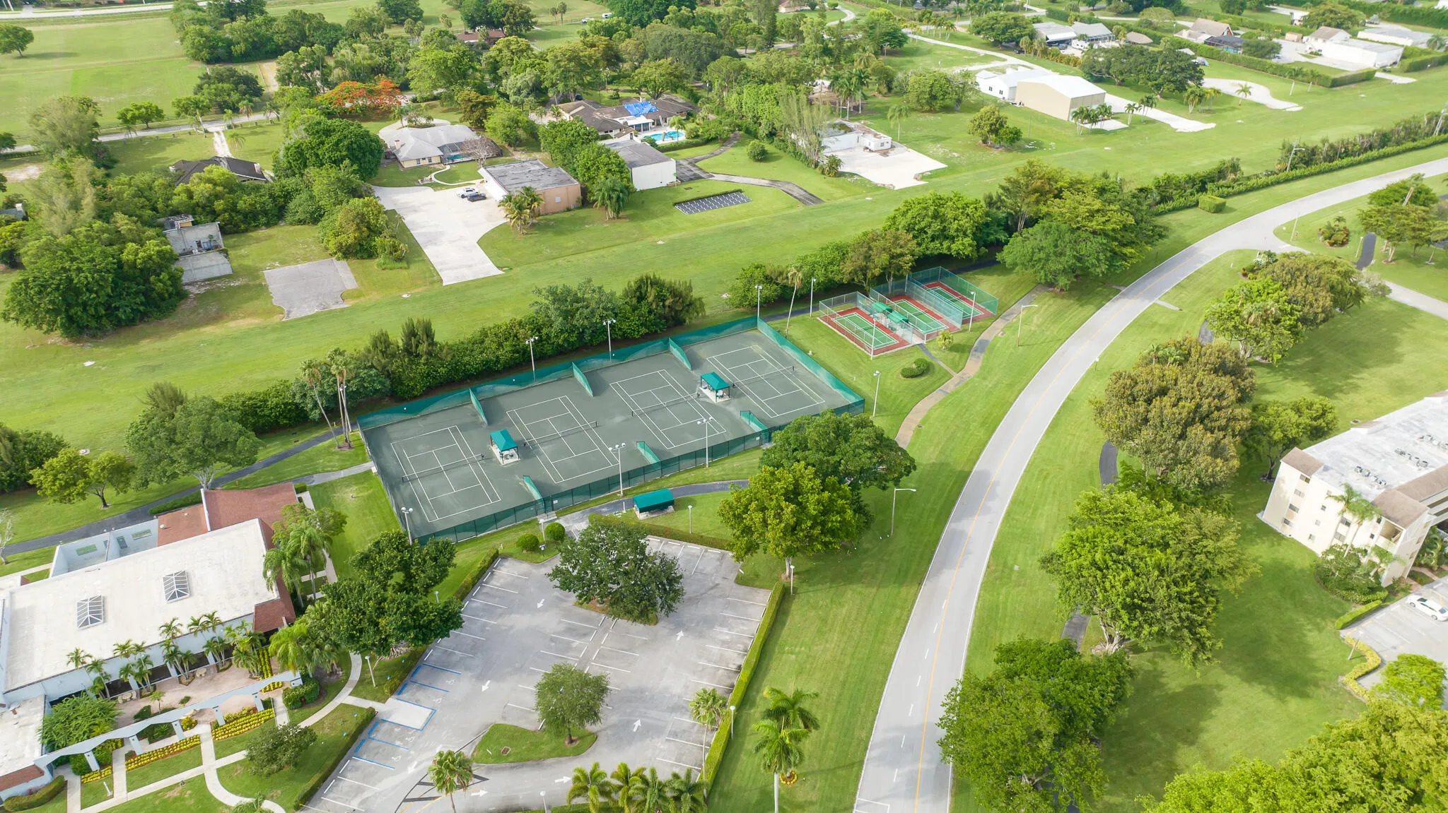 MLS COMM TENNIS