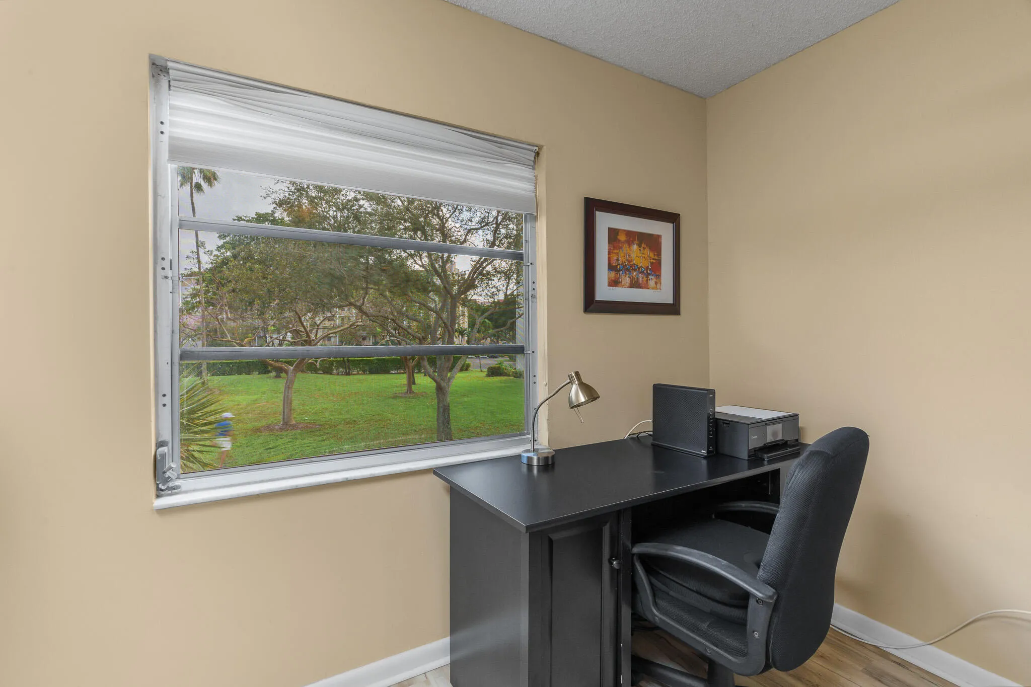 MLS 2ND BED GARDEN VIEW
