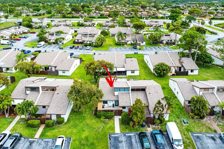 035-1875AbbeyRoad-WestPalmBeach-FL-33415