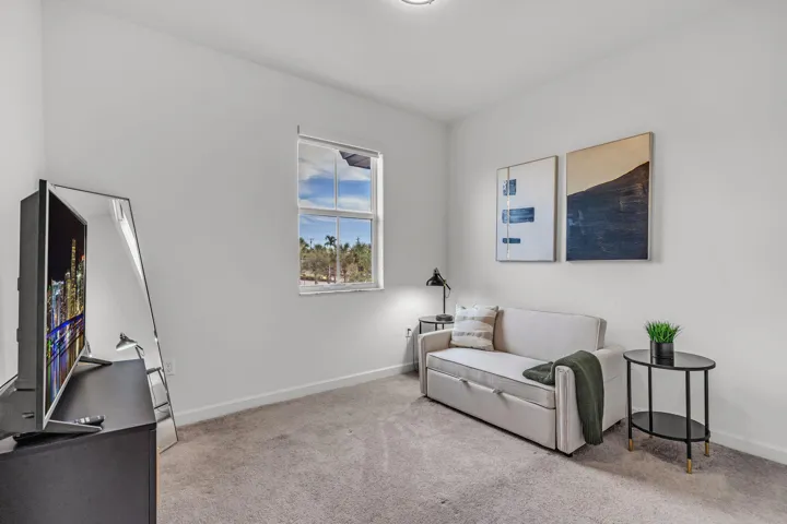 18-29-web-or-mls-4613nw118ave-29