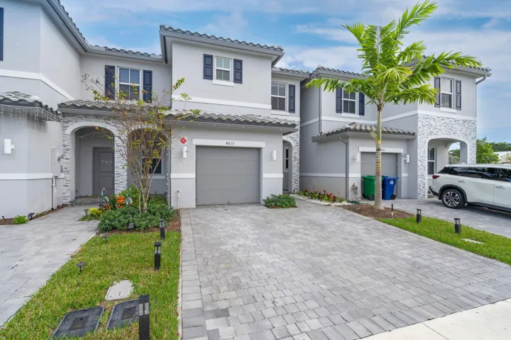 2-13-web-or-mls-4613nw118ave-13