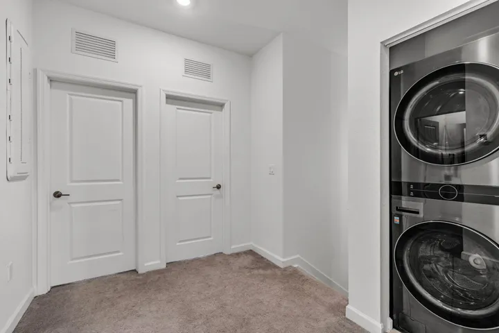 16-27-web-or-mls-4613nw118ave-27