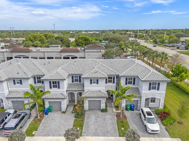 0-11-web-or-mls-4613nw118ave-11