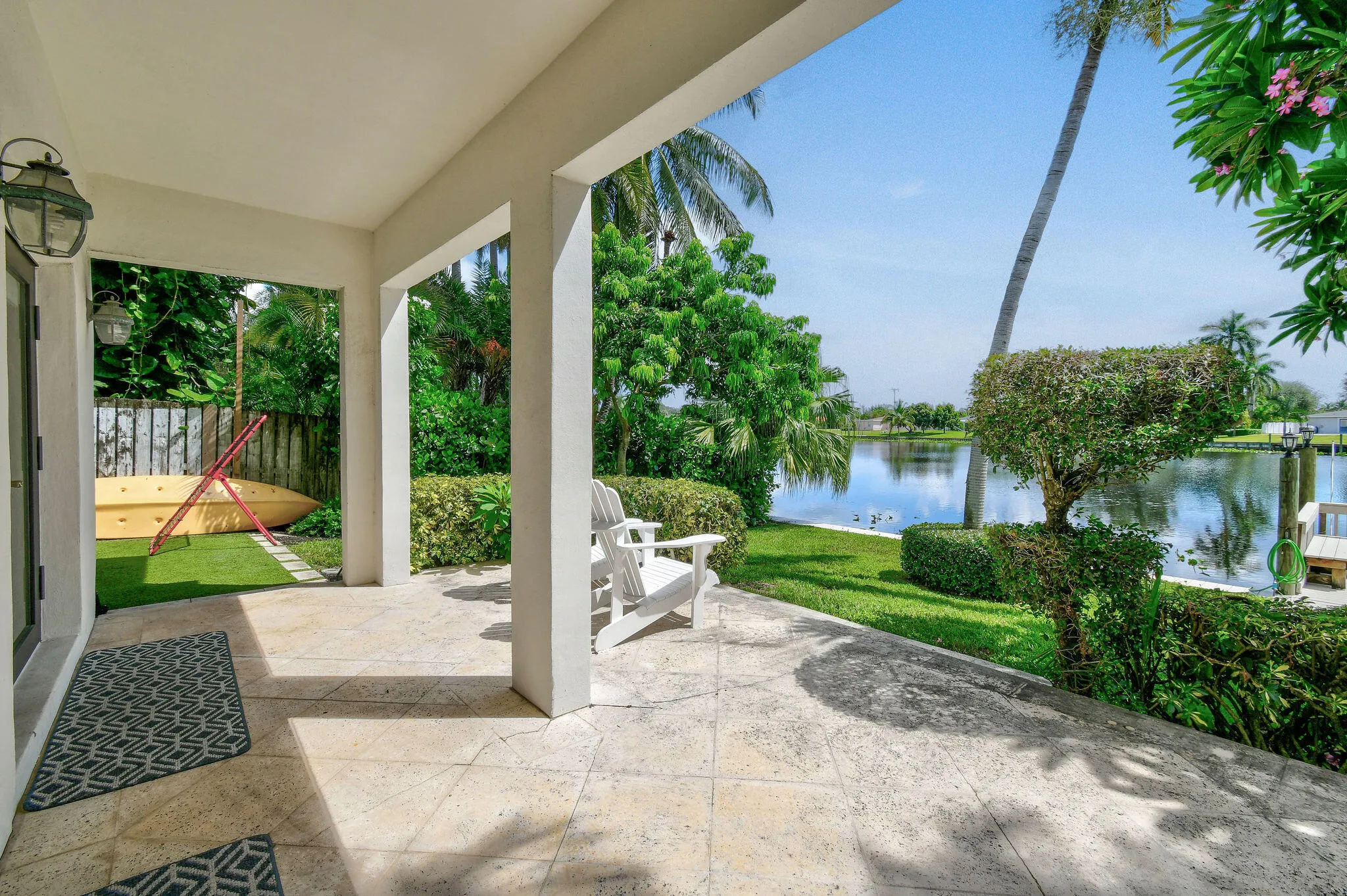 8110WLakeDr(67)
