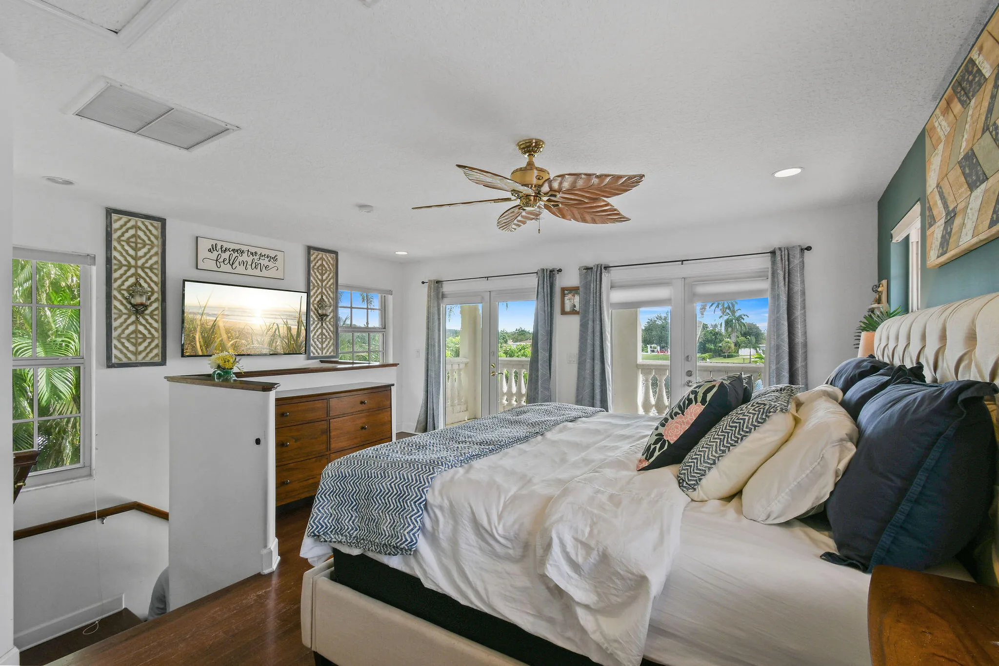 8110WLakeDr(36)