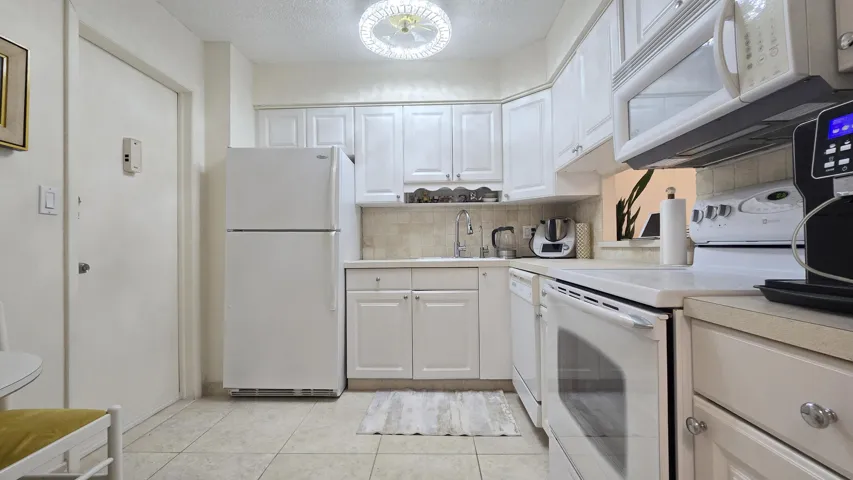Kitchen1