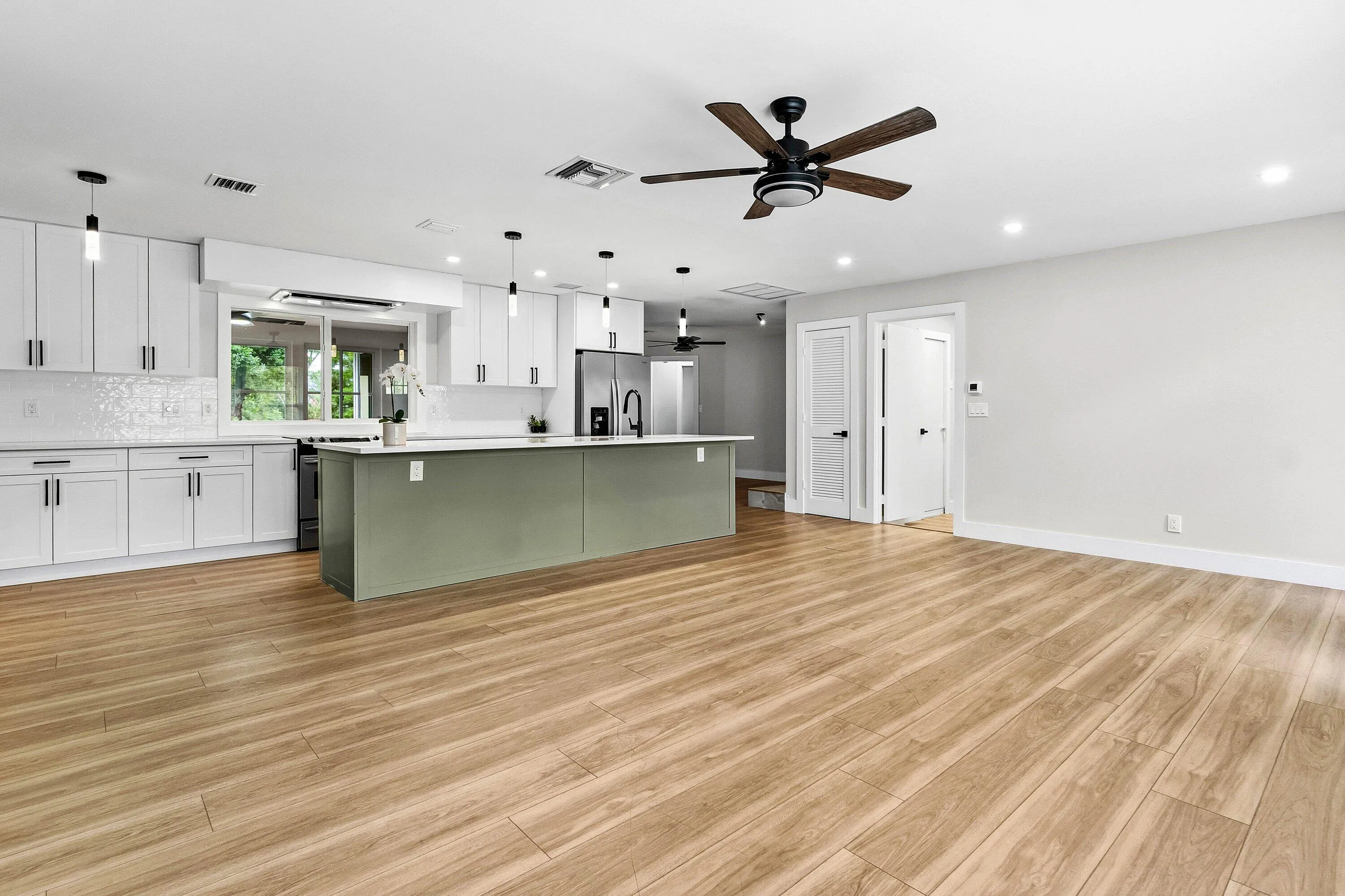 013-4397AvocadoBoulevard-WestPalmBeach-F
