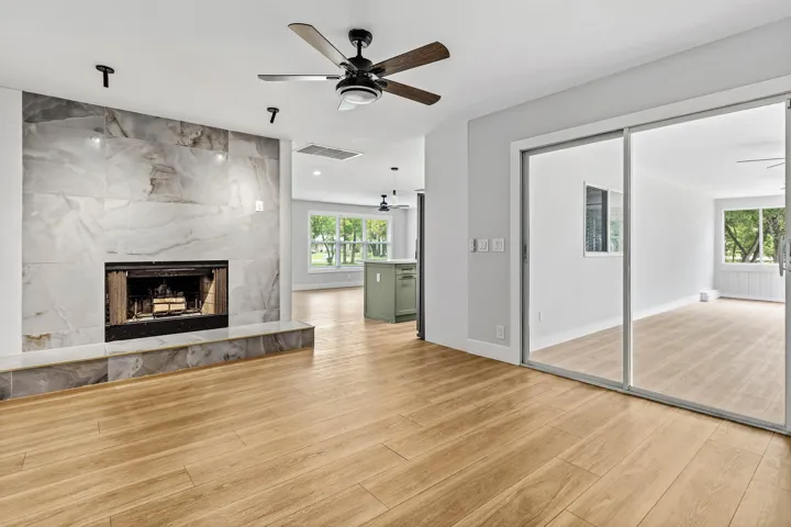 007-4397AvocadoBoulevard-WestPalmBeach-F