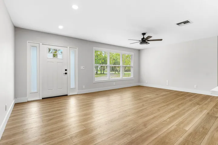 006-4397AvocadoBoulevard-WestPalmBeach-F