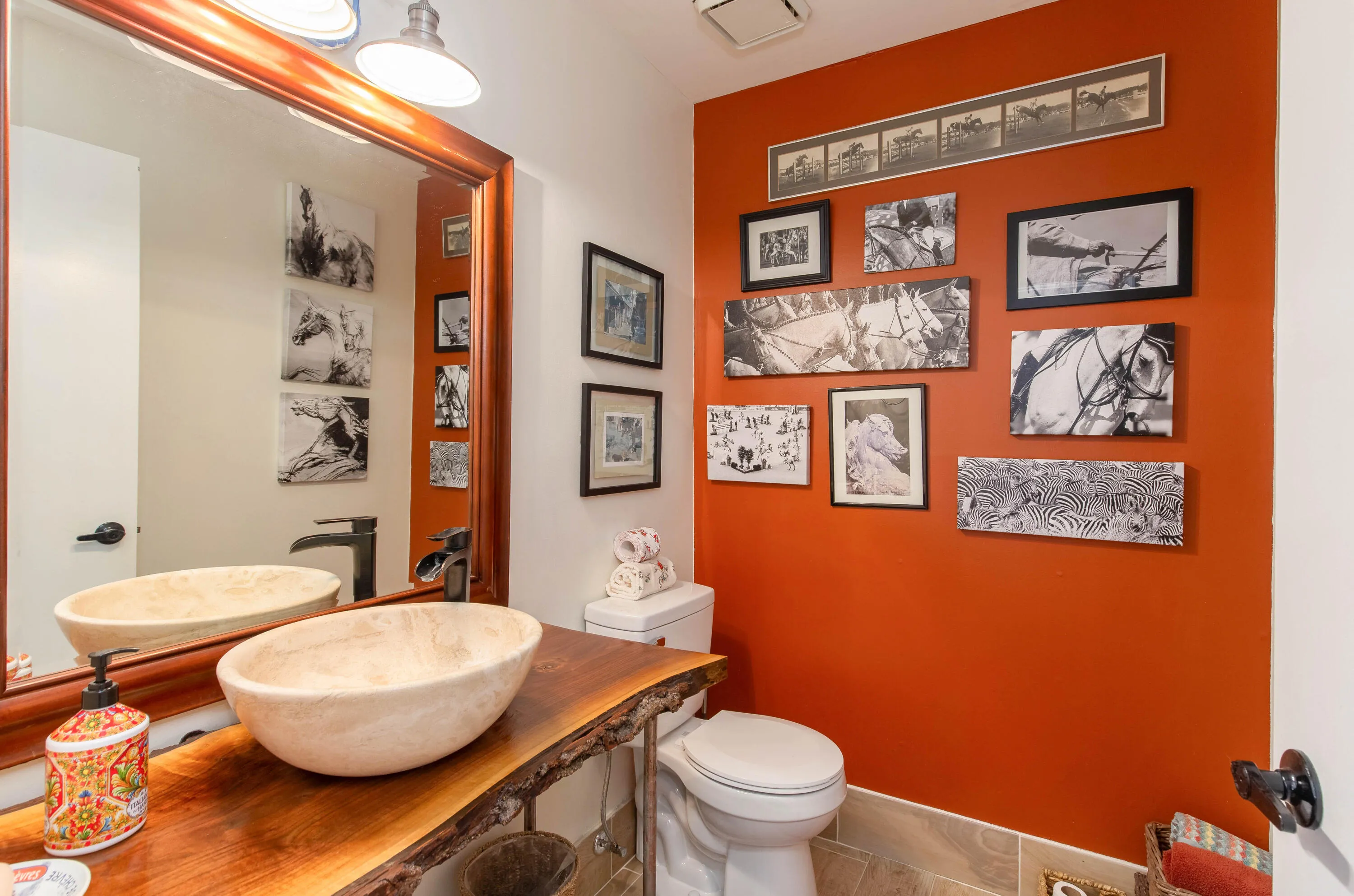 Powder room