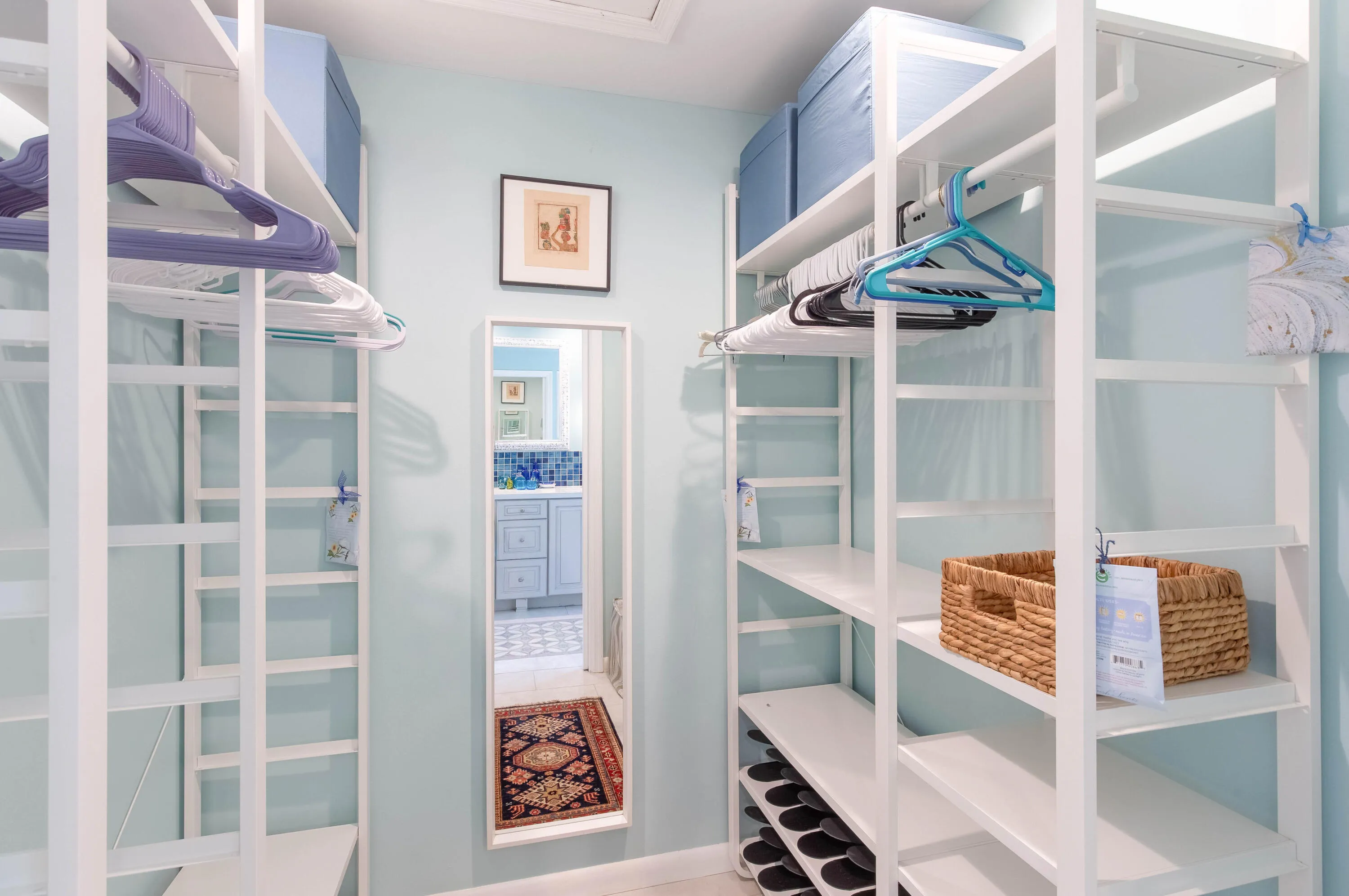 Walk-in Closet