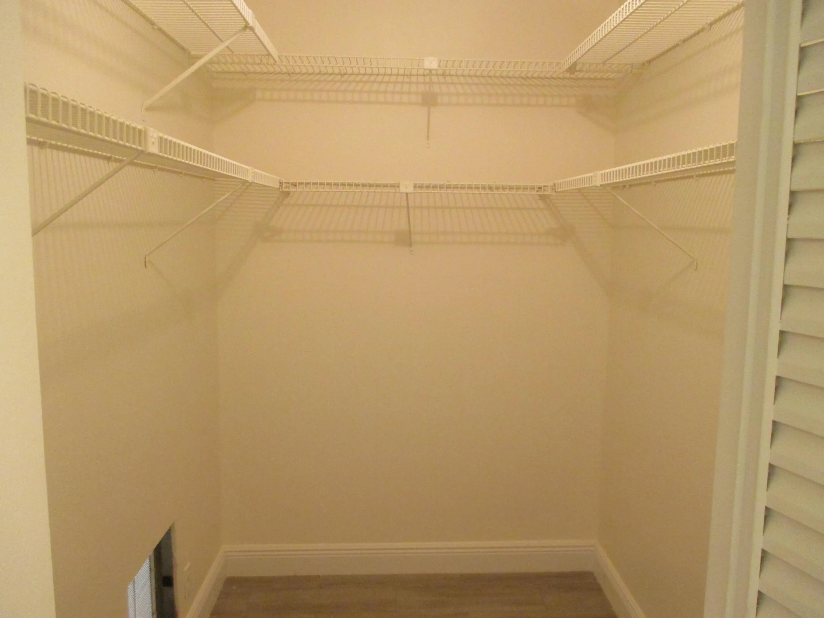 Walk in Closet