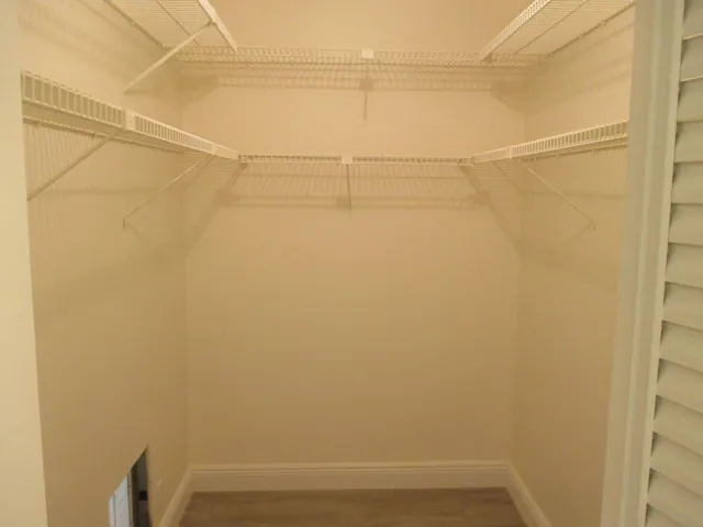 Walk in Closet