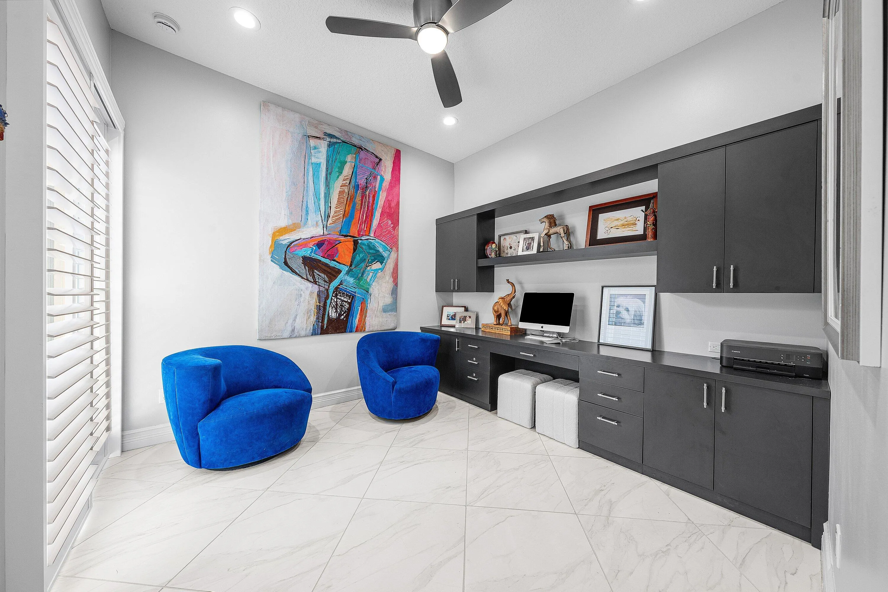 Guest Bedroom With Built-In