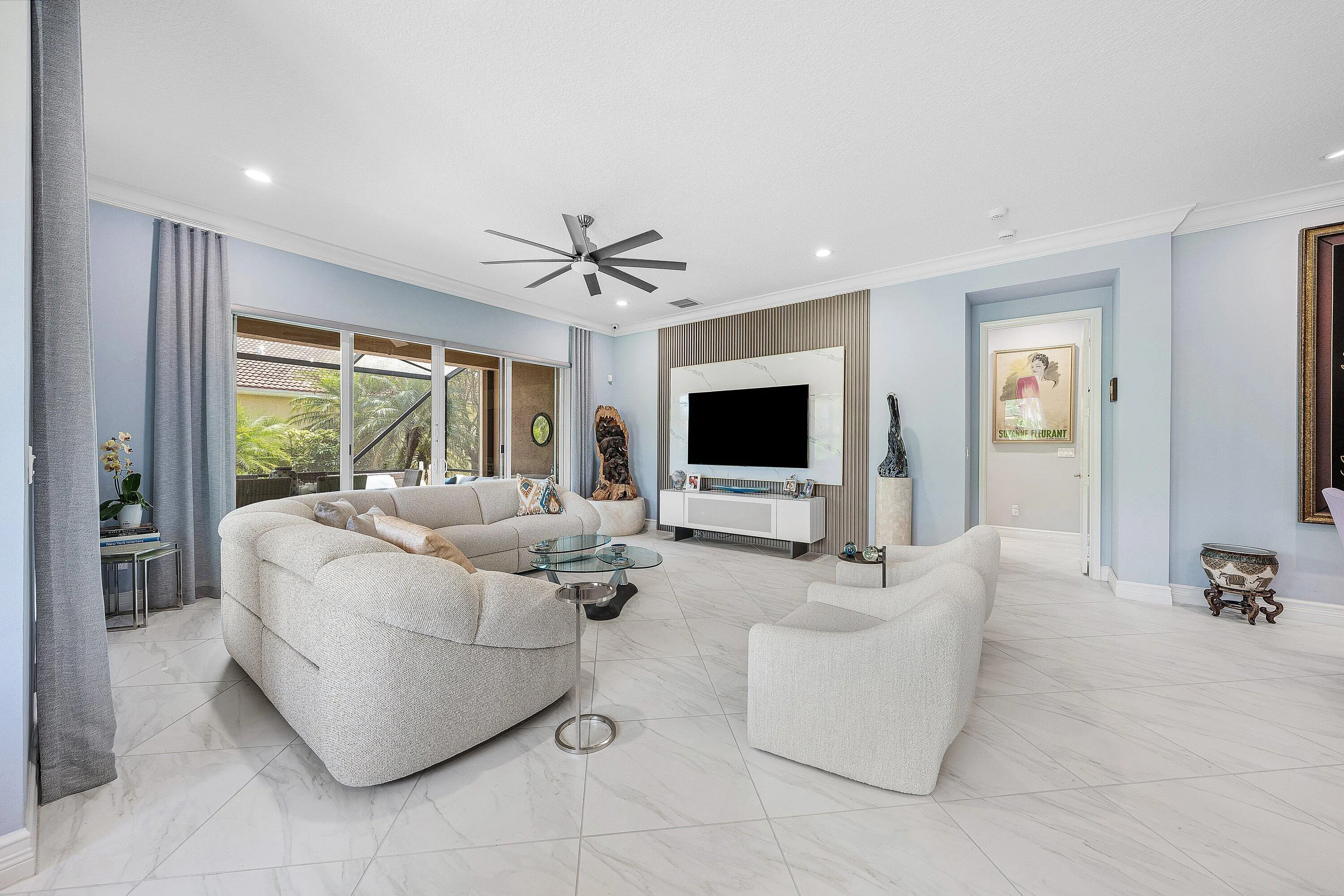 Great Room With Feature Wall