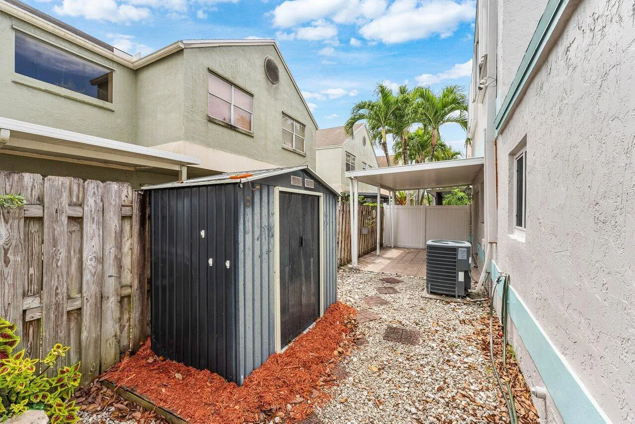 Property photo 28