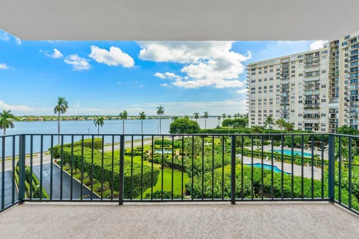 021-1701SouthFlaglerDrive-WestPalmBeach-