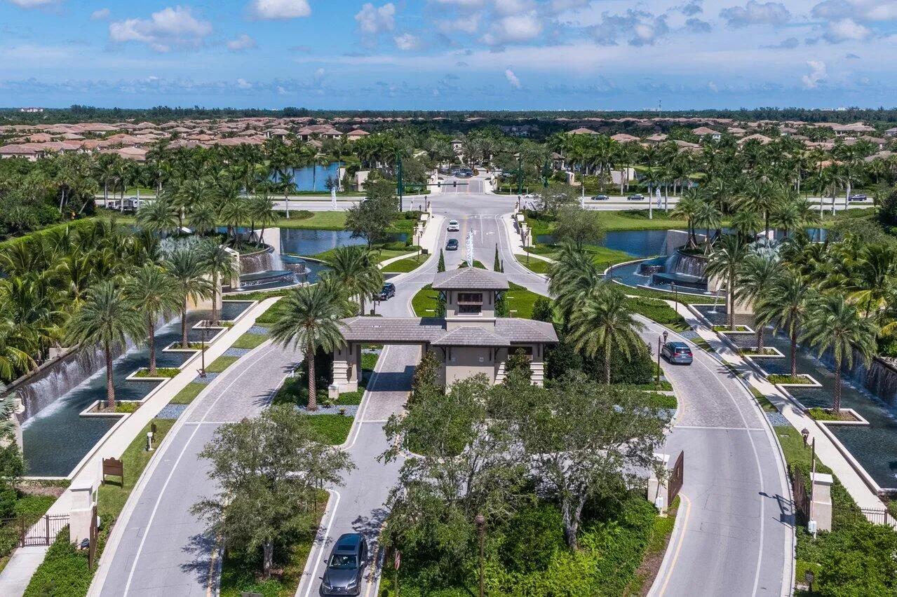 111-16722CannesStreet-DelrayBeach-FL-334