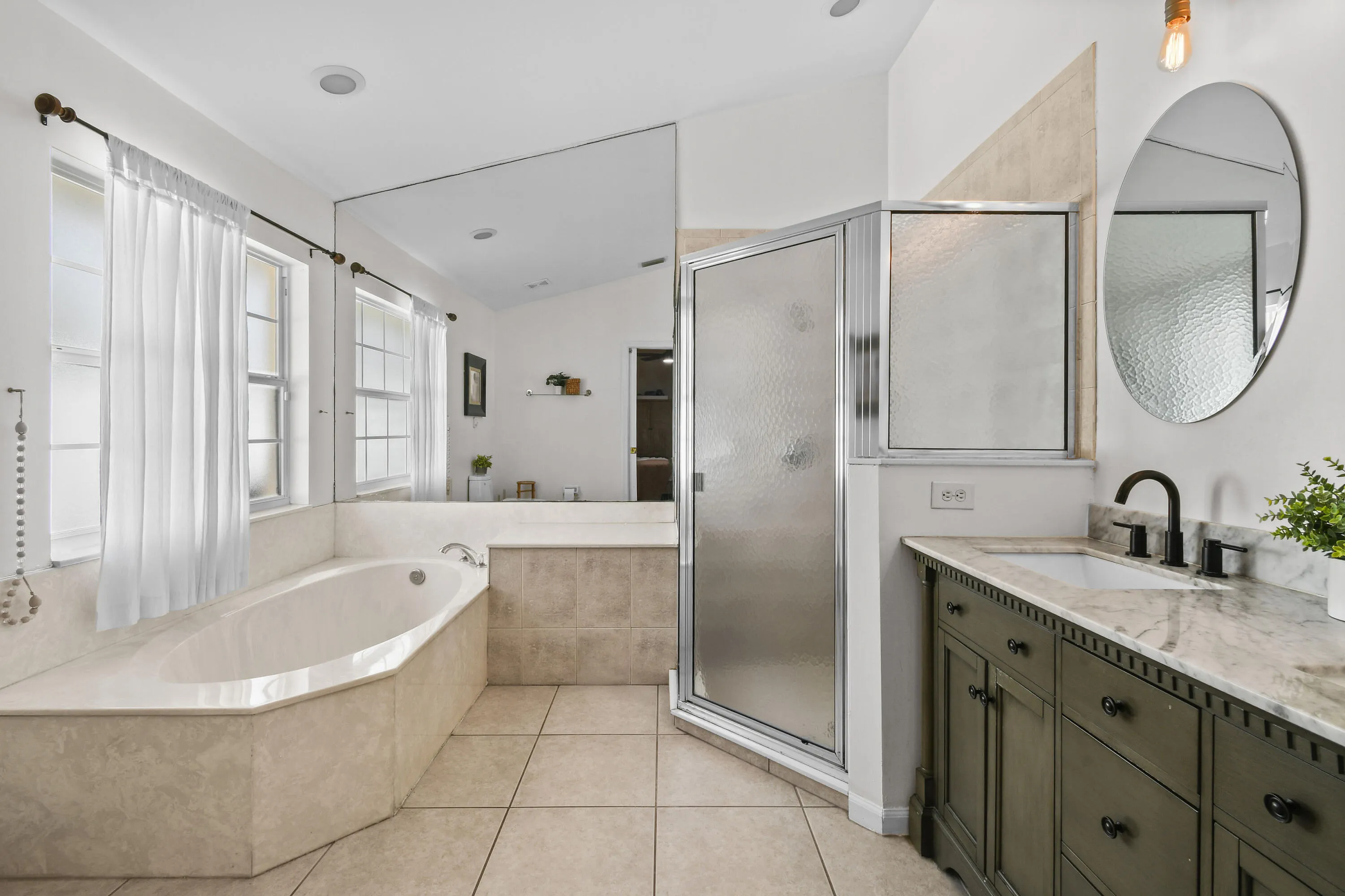 Primary Ensuite
