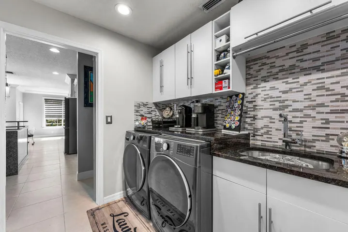 Laundry Rm