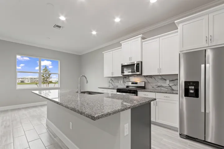 Kitchen-012-023-4200x2800