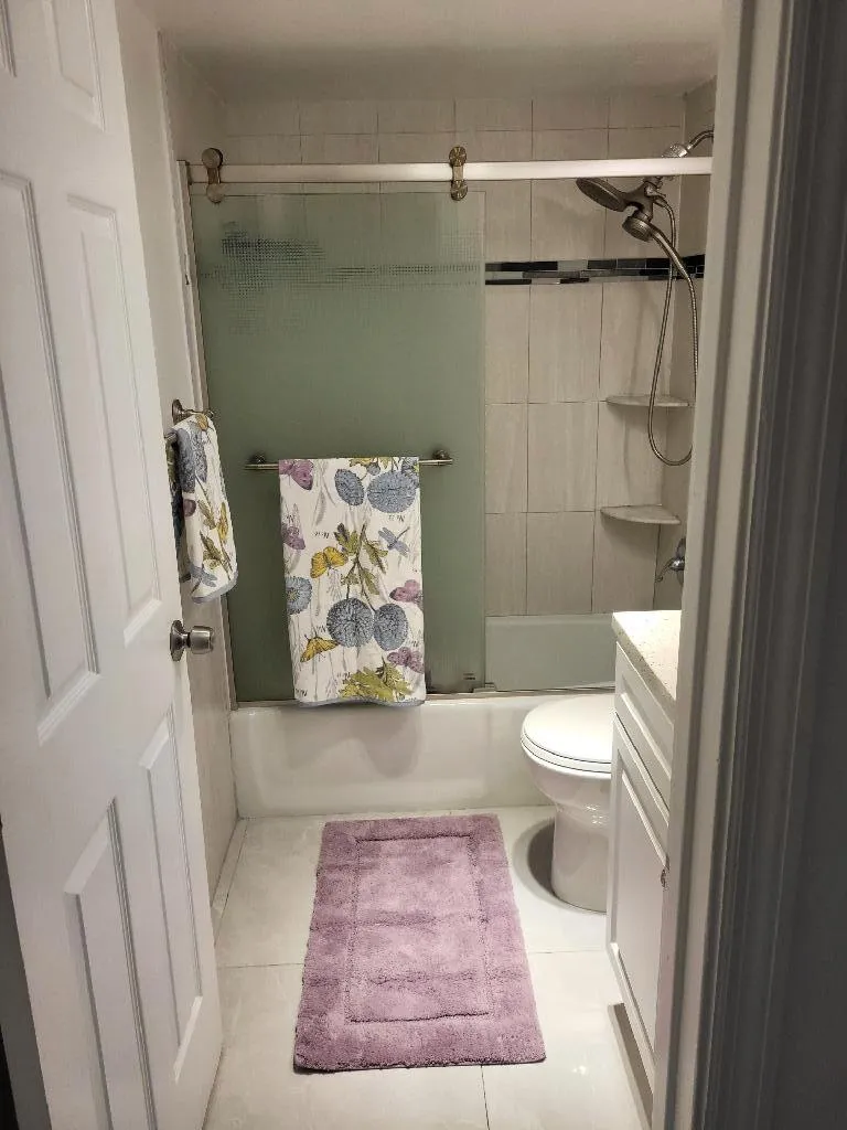 Full Bath/ Tub Shower