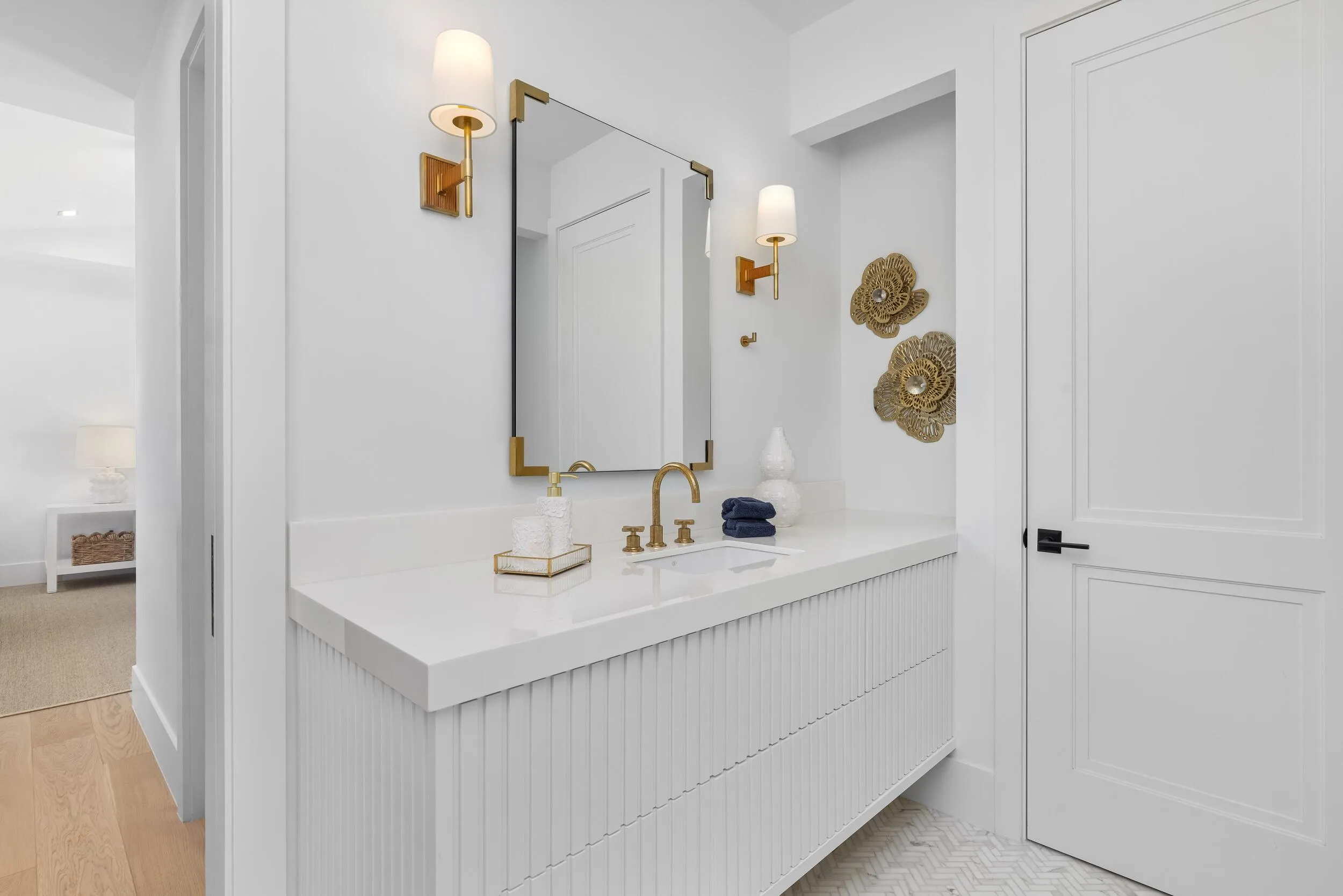 Guest Bath 5