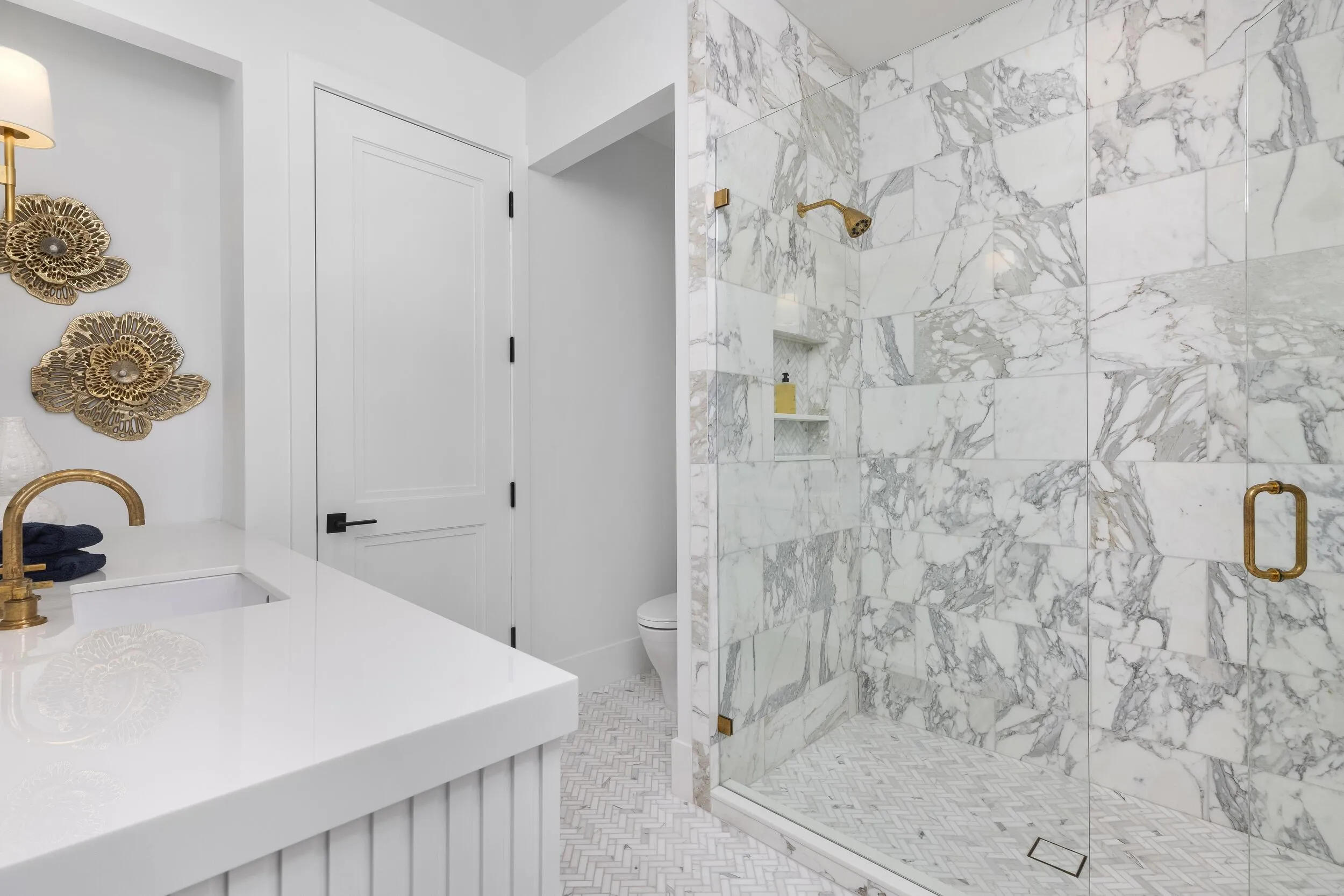 Guest Bath 4