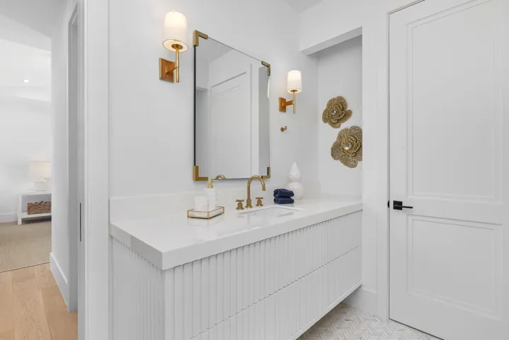 Guest Bath 5