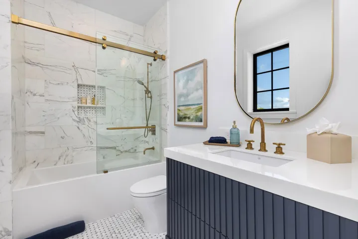 Guest Bath 3
