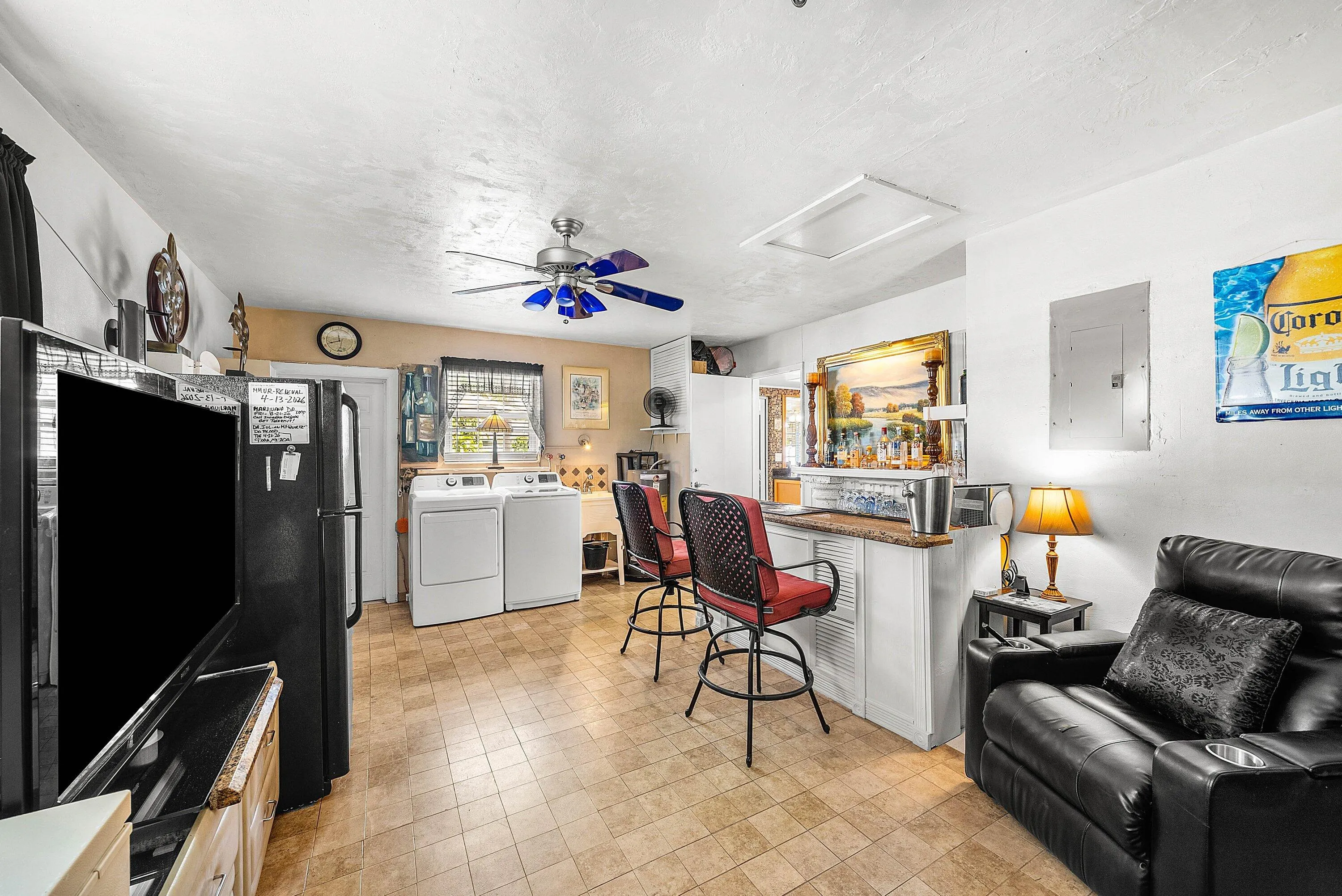 025-2741Northeast52ndStreet-LighthousePo
