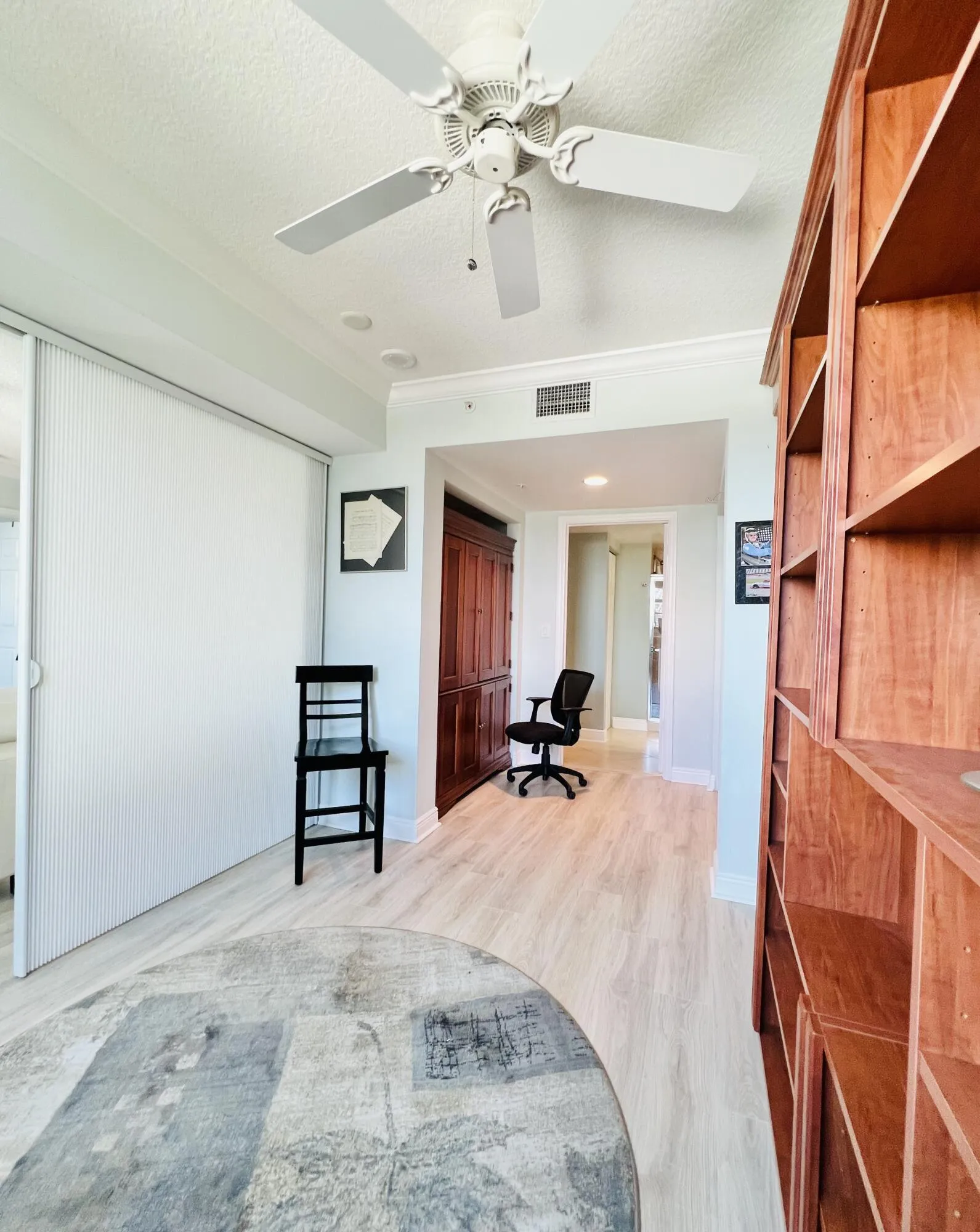 Second room/den/office