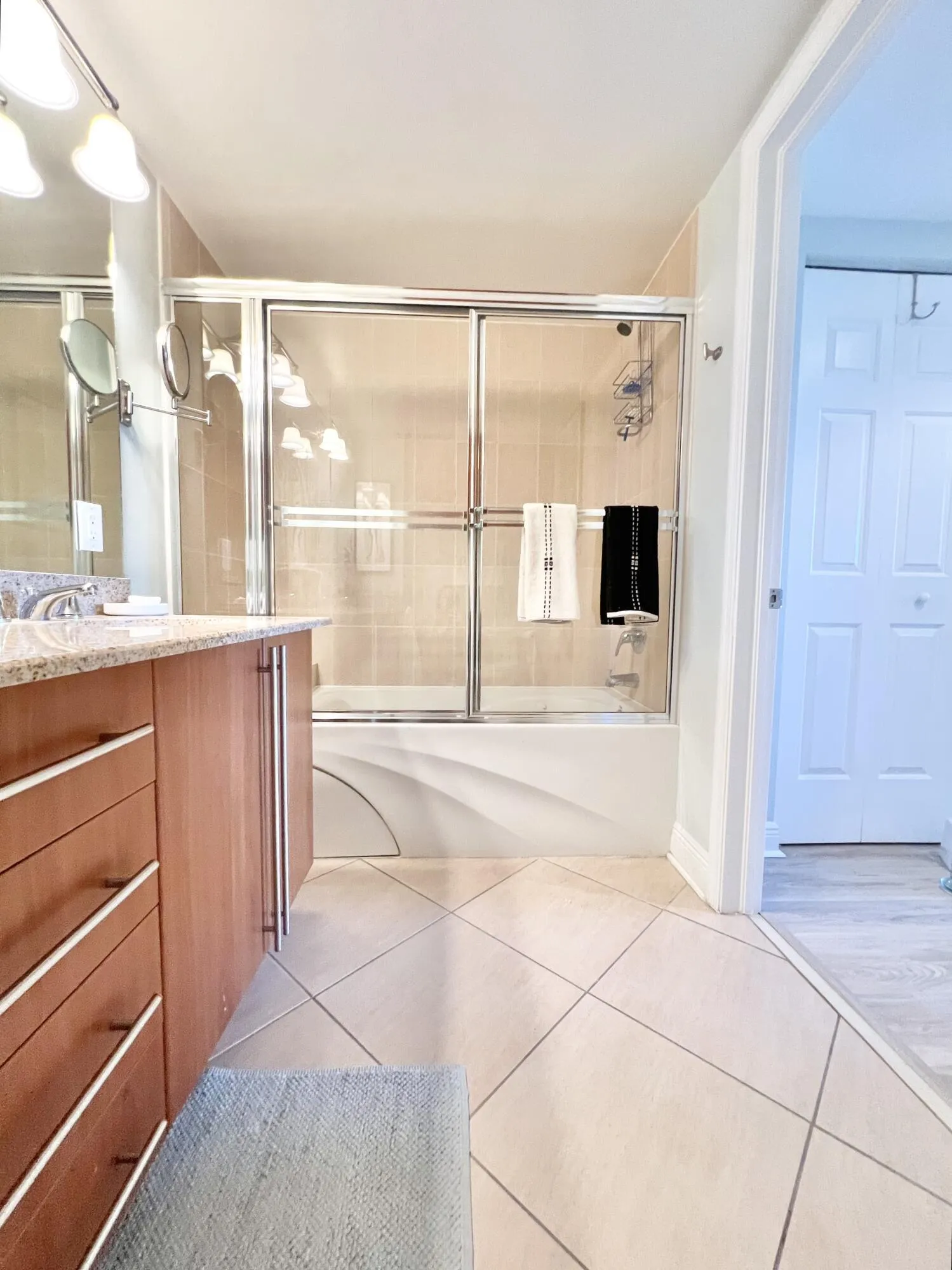 Primary bath