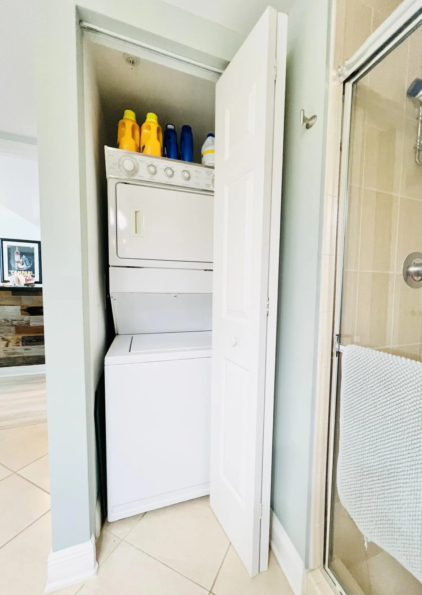 2nd bath/laundry