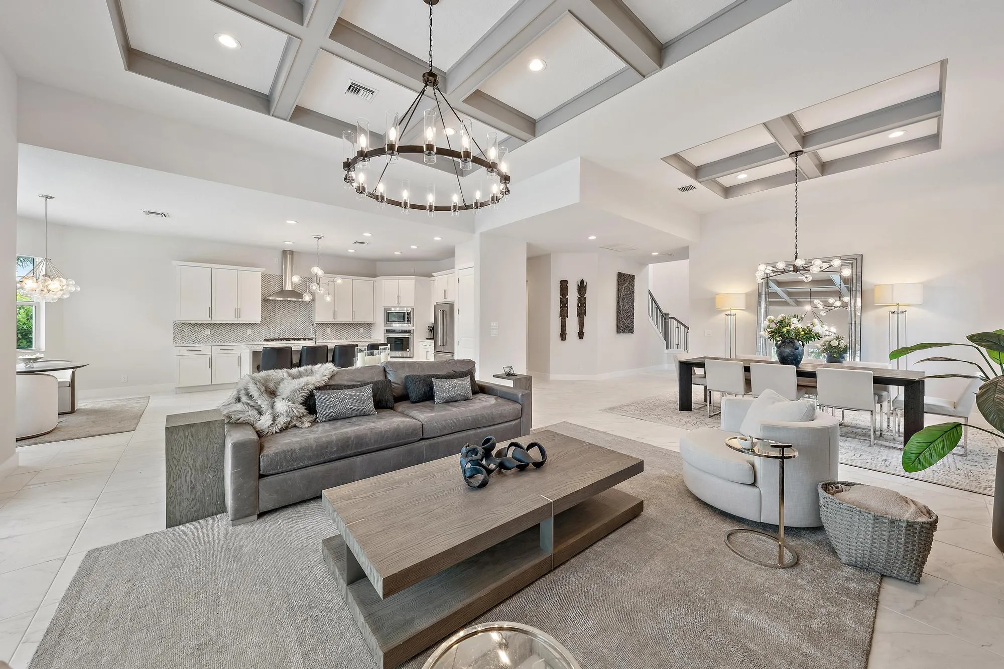 9338 Crestview Circle
