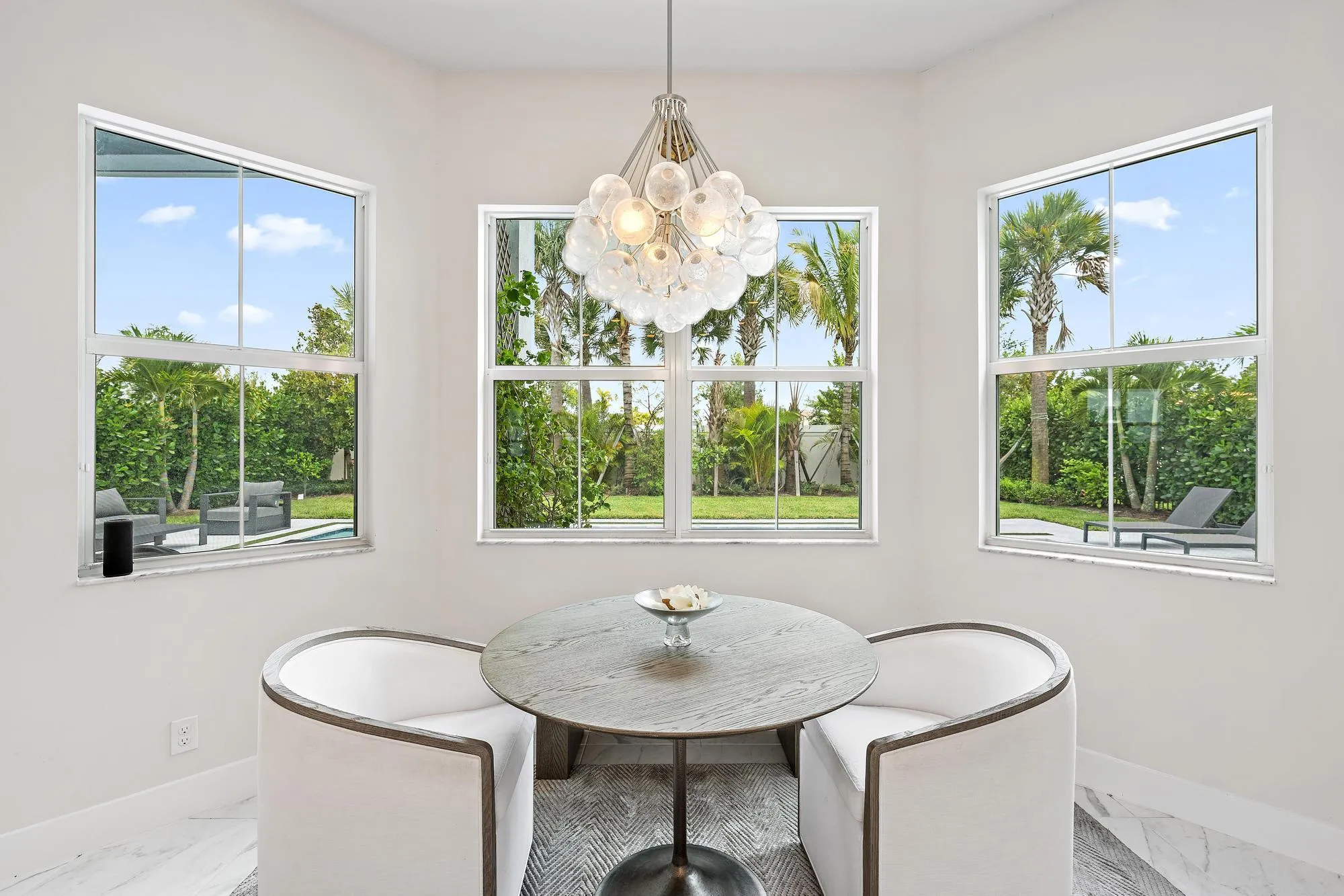 9338 Crestview Circle