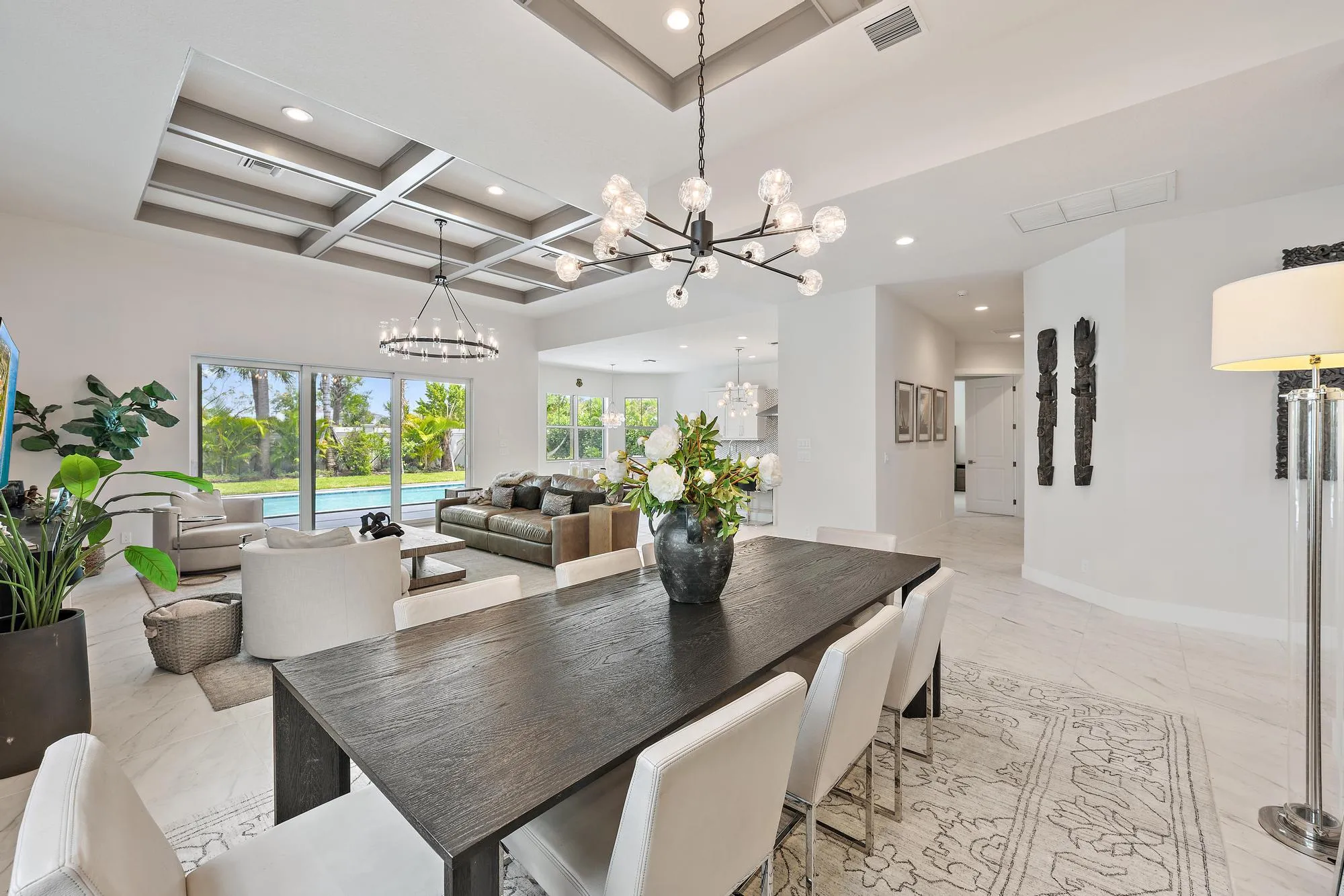 9338 Crestview Circle