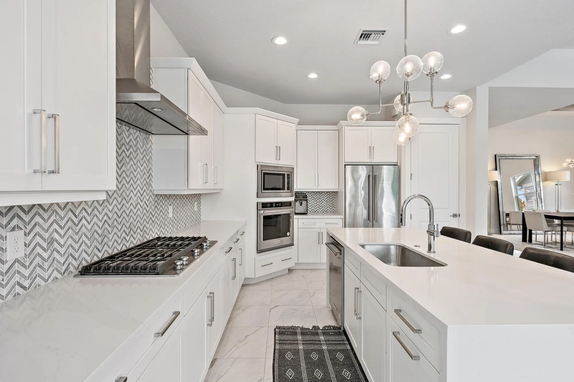 9338 Crestview Circle