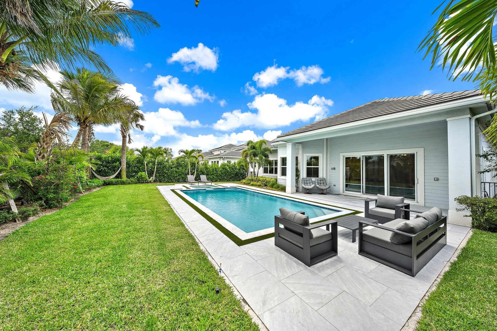 9338 Crestview Circle
