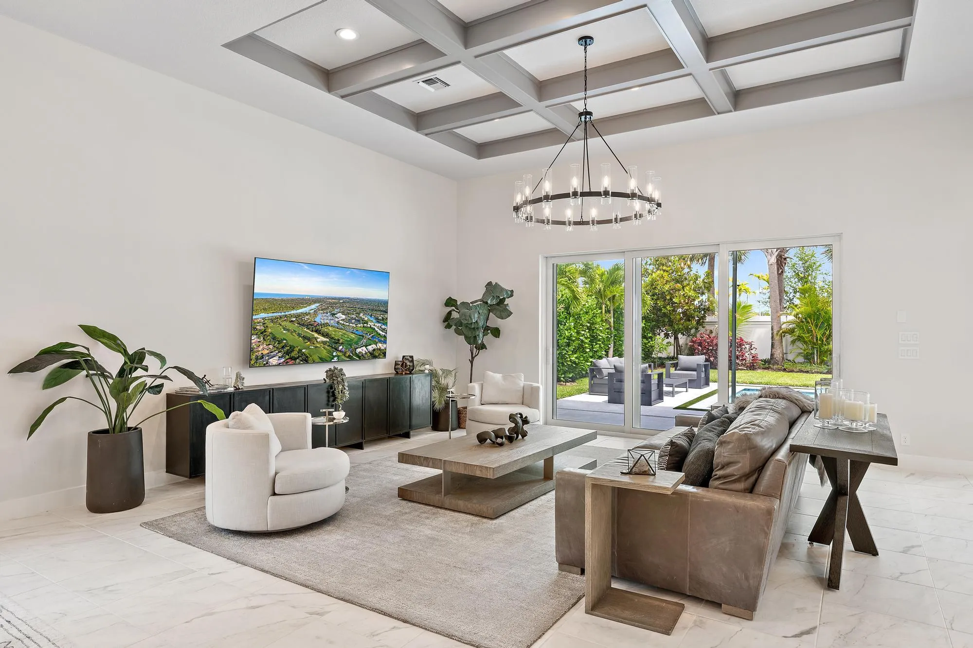 9338 Crestview Circle