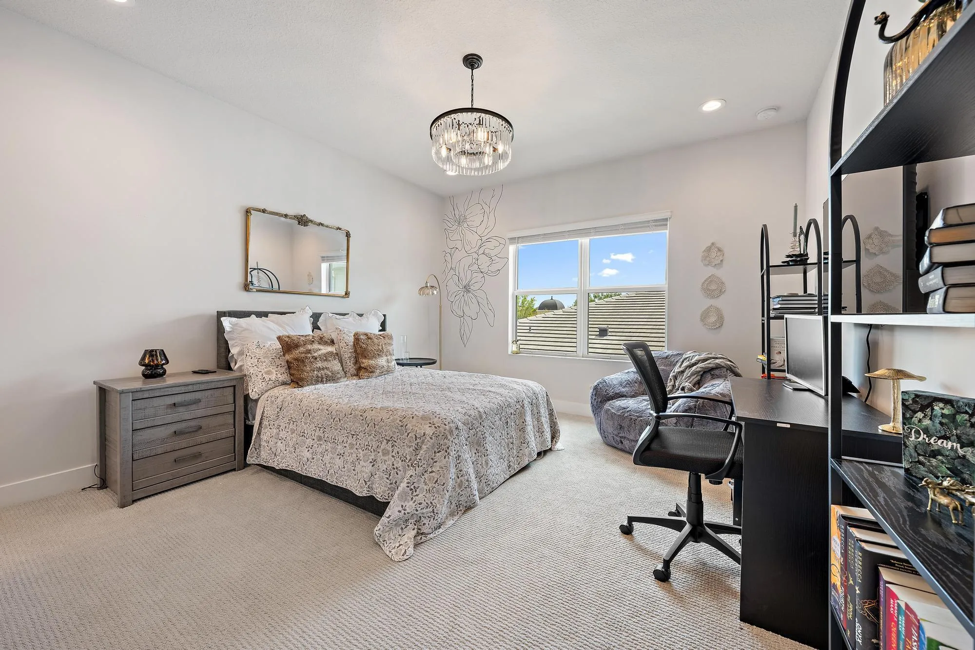 9338 Crestview Circle