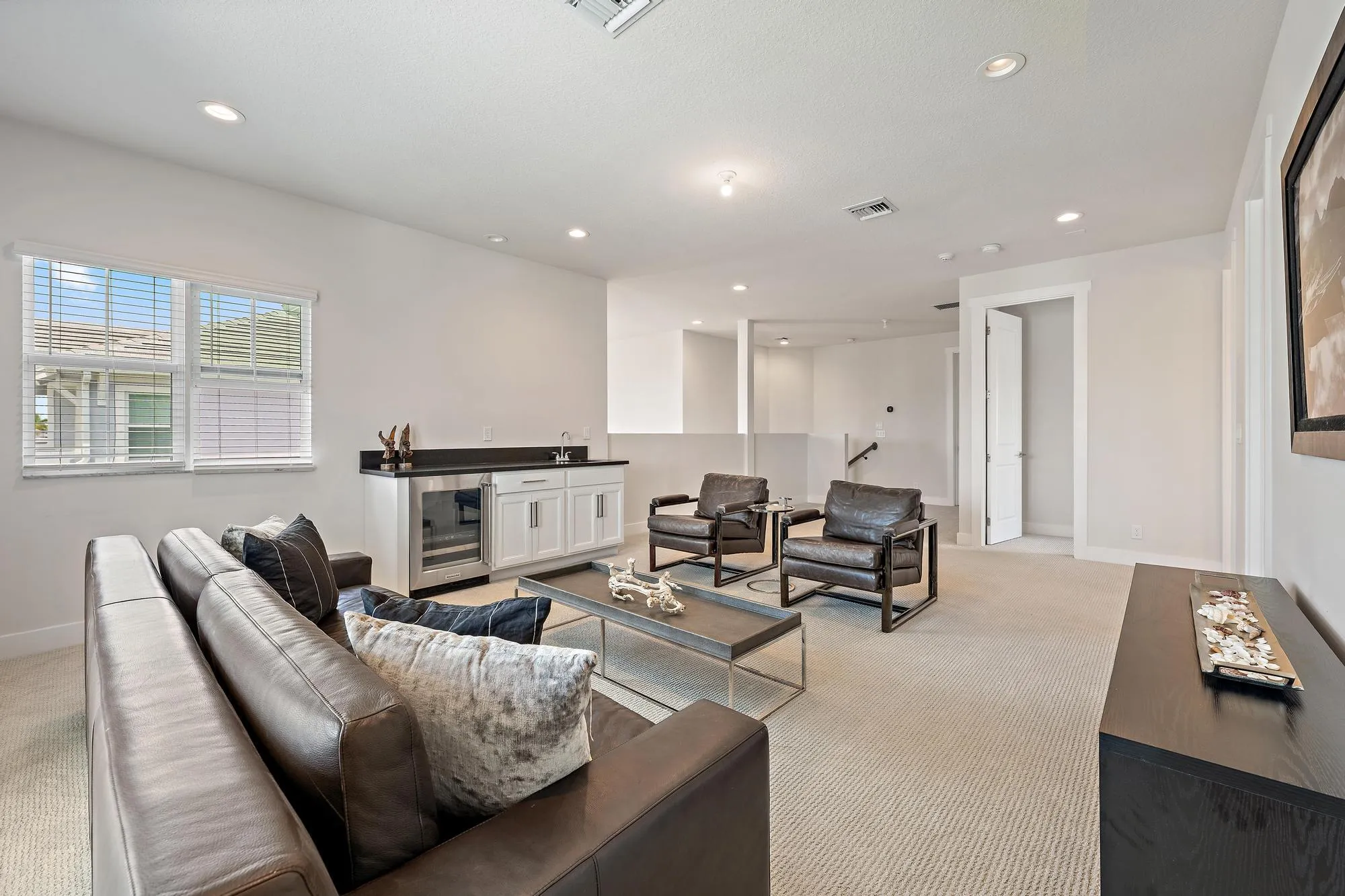9338 Crestview Circle