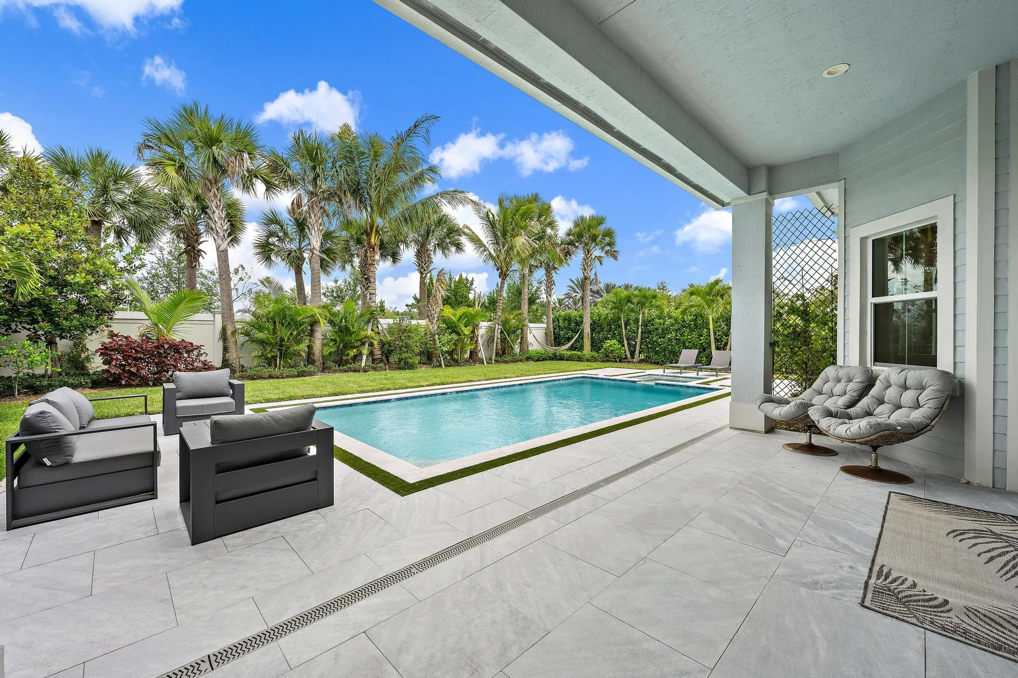9338 Crestview Circle